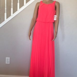 BDarlin 7/8 Coral Flowy MaxiDress in Polyester